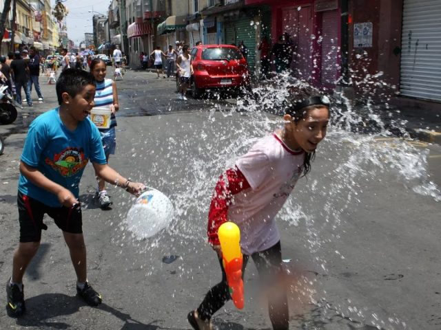 Ayuntamiento impondrá multas por desperdiciar agua en Sábado de Gloria