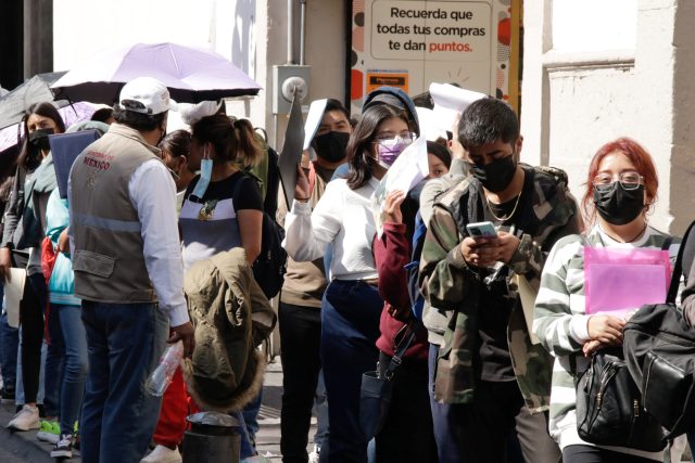 Beneficio de becas federales llega a 10 millones de alumnos en México