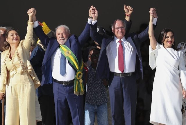 «Brasil ha vuelto», celebra Lula en primeros 100 días