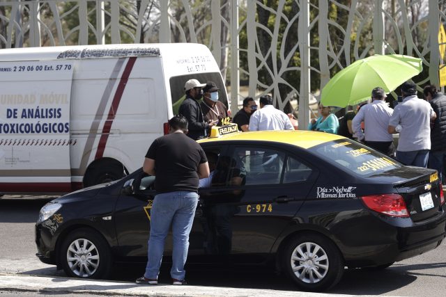 Regularán tarifas de taxis durante la Feria de Puebla