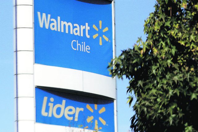 Frente Sindical denuncia a Walmart ante el Sence por mal uso de fondos públicos