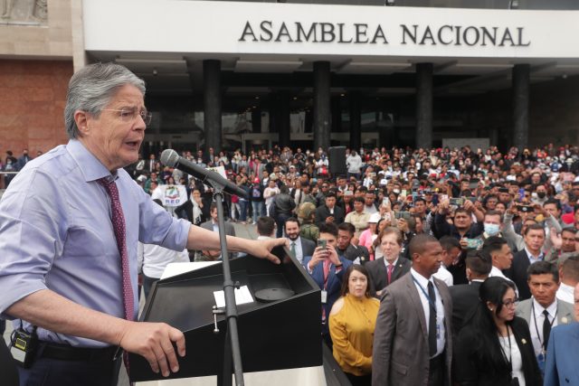 Ecuador impedirá actos de violencia tras decreto de «muerte cruzada»