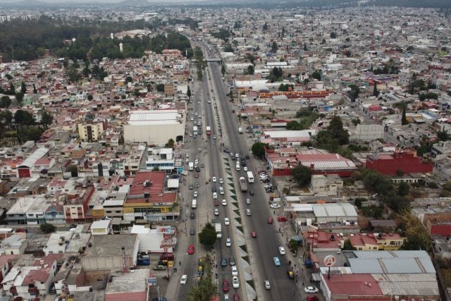 Puebla libra el “Hoy No Circula” pese a ceniza del volcán