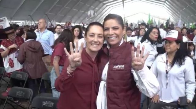 Emotivo encuentro de Claudia Sheinbaum y Olivia Salomón en el cierre de campaña de Morena en Edomex