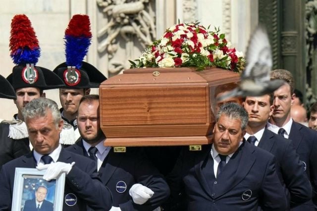 Despiden a Berlusconi con funeral de Estado en Italia