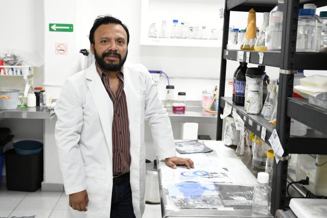 Participa doctor de la BUAP en análisis de bacteria invasiva