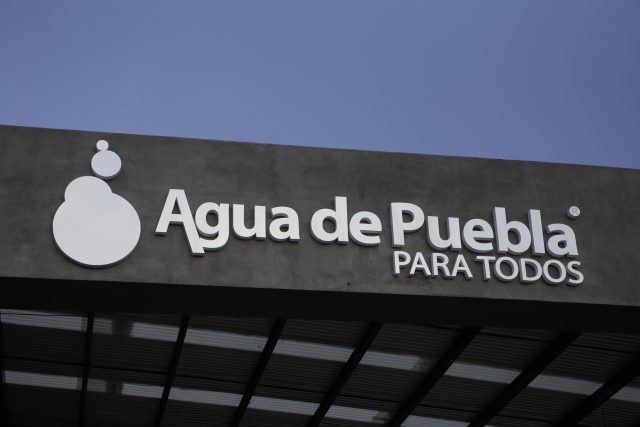 Adulta mayor denuncia fraude de Agua de Puebla por 42 mil pesos