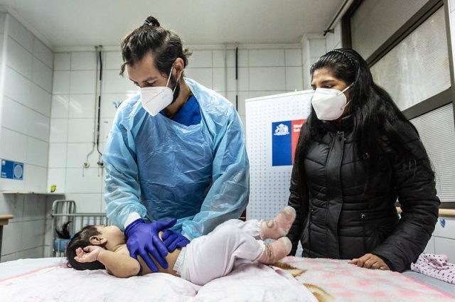 Colegio Médico advierte grave situación en hospitales ante aumento de enfermedades respiratorias en menores de edad