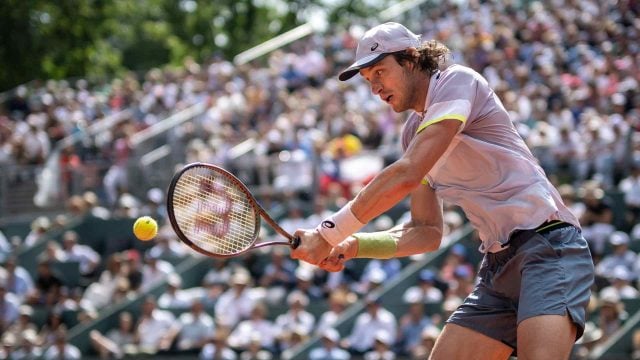 Jarry se despide del Roland Garros al caer ante Casper Ruud