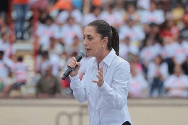 Sheinbaum se reúne con tamaulipecas, apuesta por la igualdad