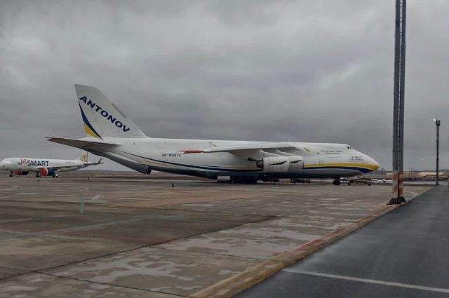 Delincuentes intentan robar auto en estacionamiento DGAC en Aeropuerto de Santiago