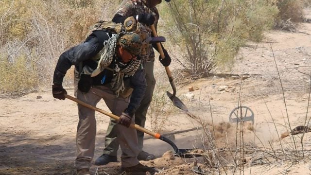 Madres buscadoras encuentran 15 cuerpos en fosas clandestinas en Baja California