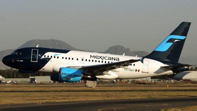 AMLO celebra compra de marca Mexicana de Aviación