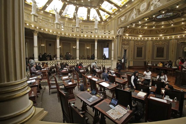 Dejarán curul 9 diputados poblanos en busca de candidatura