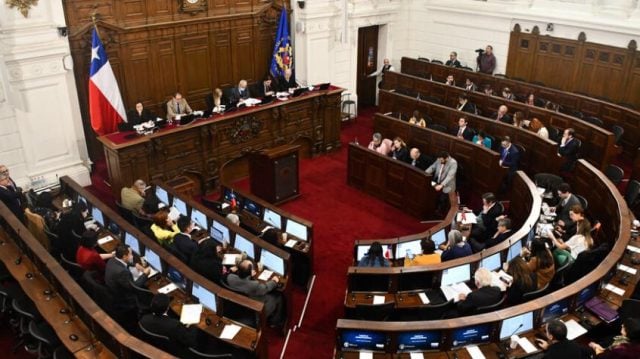 Propuestas ultraderechistas conducen a una Constitución partisana incapaz de responder a las expectativas ciudadanas