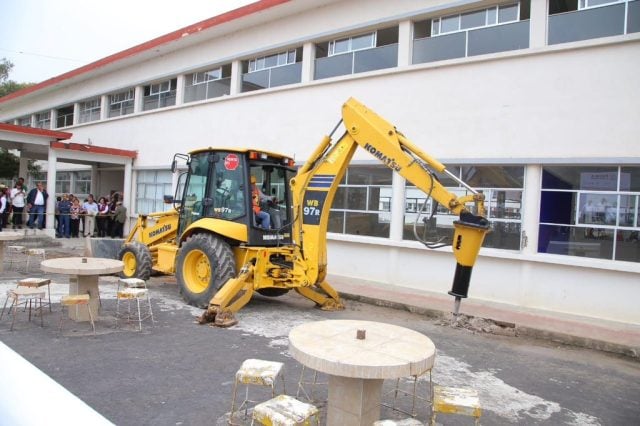 Comienzan construcción de edificio en Centro Escolar de Teziutlán