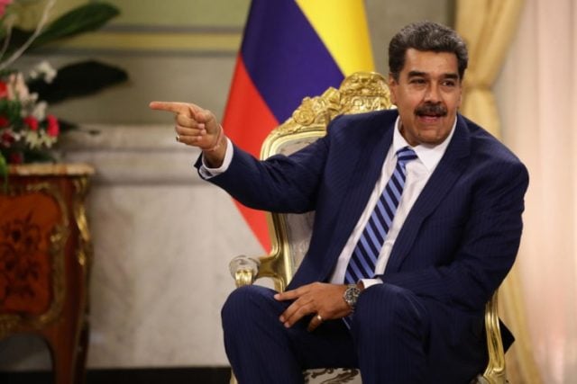 Realiza presidente de Venezuela cambios en gabinete de gobierno