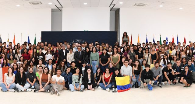 Se incorporan 209 estudiantes de intercambio a la BUAP