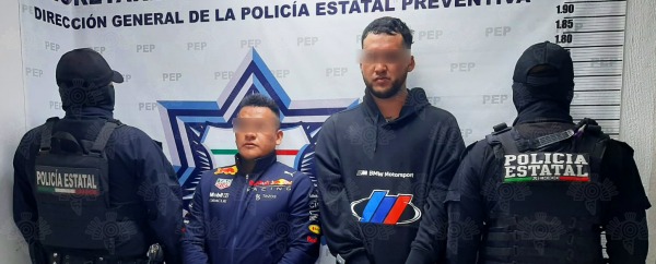 En Puebla capital, detienen a dos hombres en posesión de droga