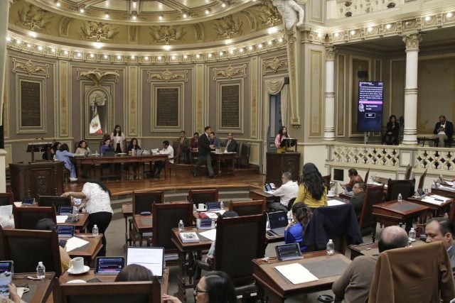 Paga Legislativo 409 mil pesos por estacionamiento para diputados