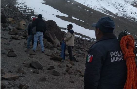 Protección Civil confirma 4 muertos tras caer del Citlaltépetl, en Atzitzintla