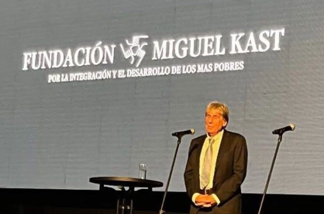 ¿Es un símbolo nazi?: El cuestionado logo de la Fundación Kast