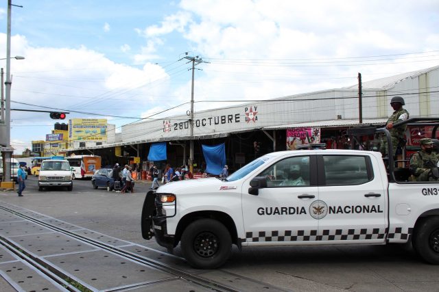 Eduardo Rivera pide a locatarios de mercados alejarse de la delincuencia