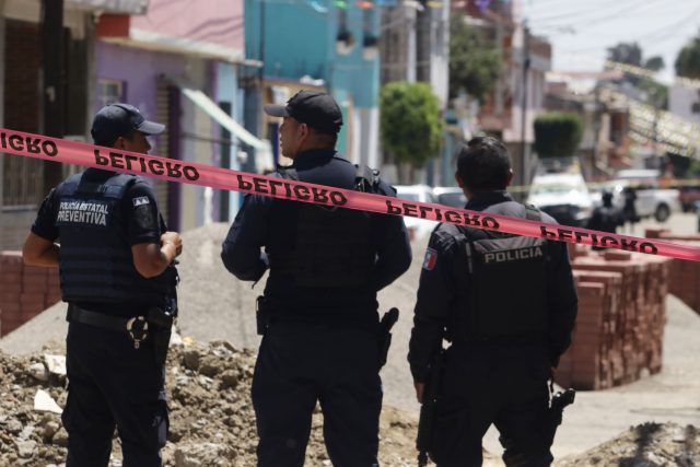 Confirma SSP un policía muerto y 2 heridos tras balacera en Xoxtla