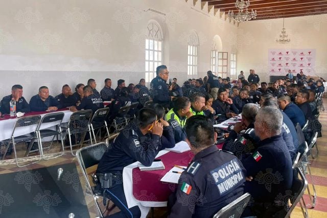 Capacitan a policías municipales en plan «Paz, Seguridad y Justicia»