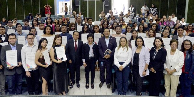 Reconoce BUAP a 163 egresados por Premio Ceneval de Excelencia