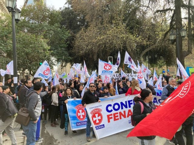 Trabajadores de la salud se reunirán con autoridades del Minsal para destrabar conflicto por despido de funcionarios a honorarios y compromisos no cumplidos