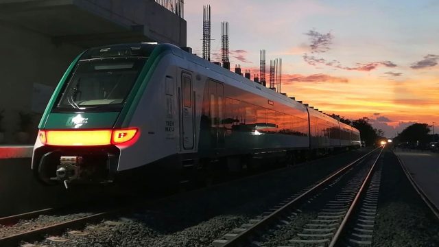 Tren Maya es modernidad desde abajo y para todos, afirma AMLO