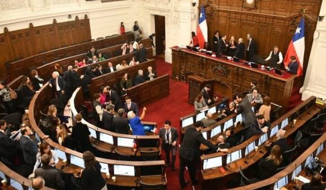 Consejo Constitucional aprueba norma sobre la huelga limitada: CUT alerta sobre un retroceso en los derechos laborales