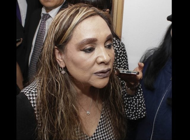 Amanda Gómez comparece: no hay registro de «hoyo financiero»