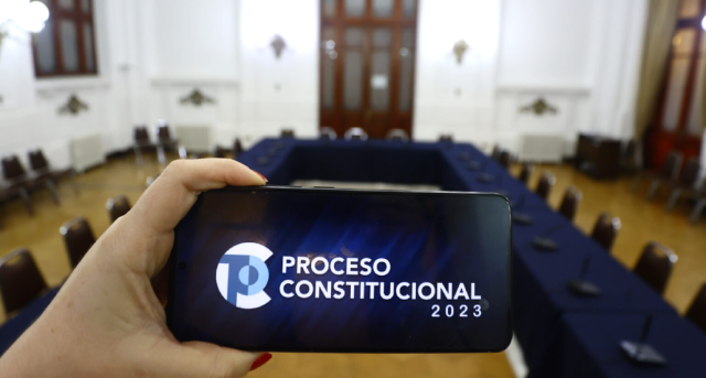 «En contra» en alza: Según Cadem el 59% votaría rechazo a la nueva Constitución