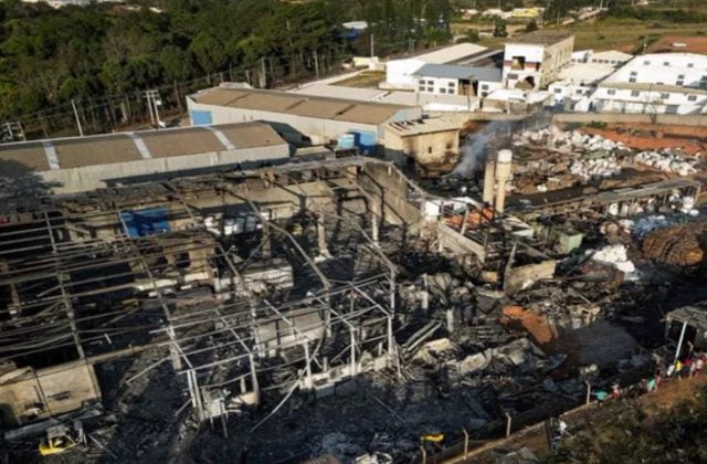 Brasil: 4 muertos y 30 heridos por explosión en fábrica metalúrgica