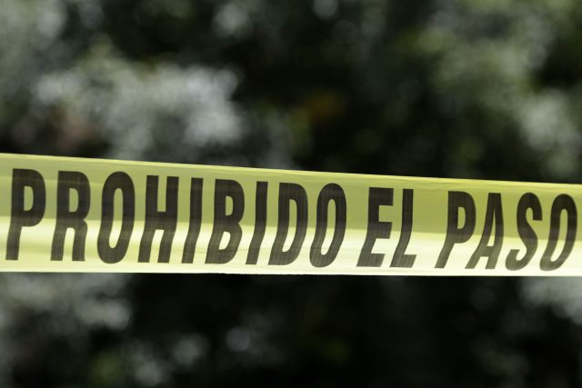 Menor herido al intentar impedir detención de su papá en Flor del Bosque