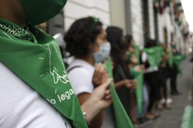 Congreso poblano descarta deuda con mujeres sobre aborto