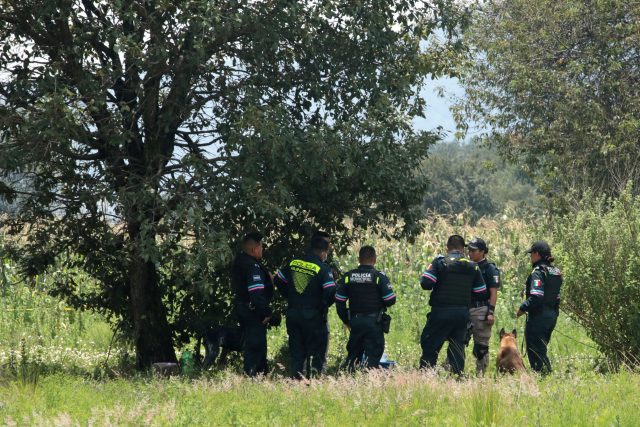 Hallan cuerpo desmembrado con mensaje de advertencia en San Miguel Espejo