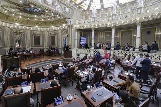 Morena Puebla reconoce a diputados de recientes legislaturas de izquierda