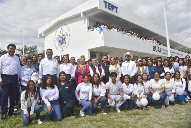 Estrenan en Tepeaca edificio de licenciatura de Derecho de BUAP