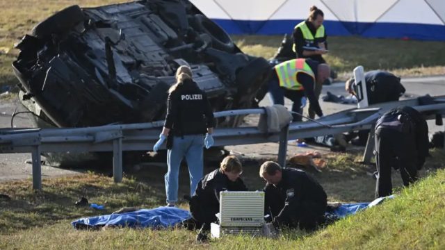 Mueren siete migrantes en accidente carretero en Alemania