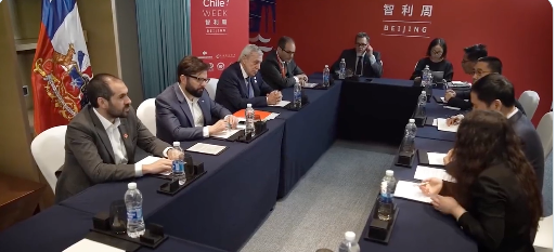 Gira en China: Chile firma convenio con la empresa Tsingshan para impulsar Estrategia Nacional del Litio