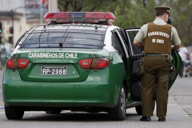 Carabineros-Mujer-hombre