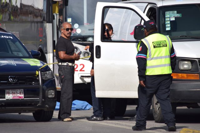 Muere adolescentes tras ser arrollada por línea 2 de RUTA