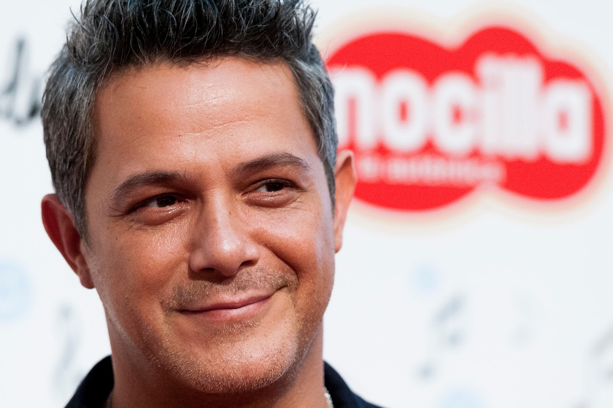 Alejandro Sanz Realiza Donativo Para Familias Damnificadas De Acapulco M Xico