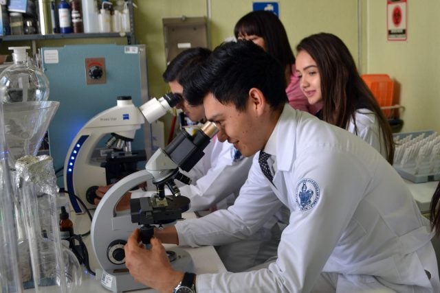 BUAP y Academia Nacional de Medicina firman convenio