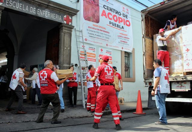 Cruz Roja Puebla envía cerca de 50 toneladas de ayuda a Guerrero