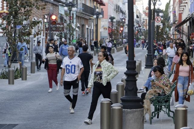 Anuncian pruebas piloto para peatonalización en calles de Puebla