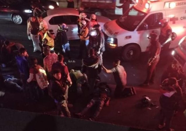 Accidente en la México-Puebla: 2 peregrinos muertos y 12 heridos